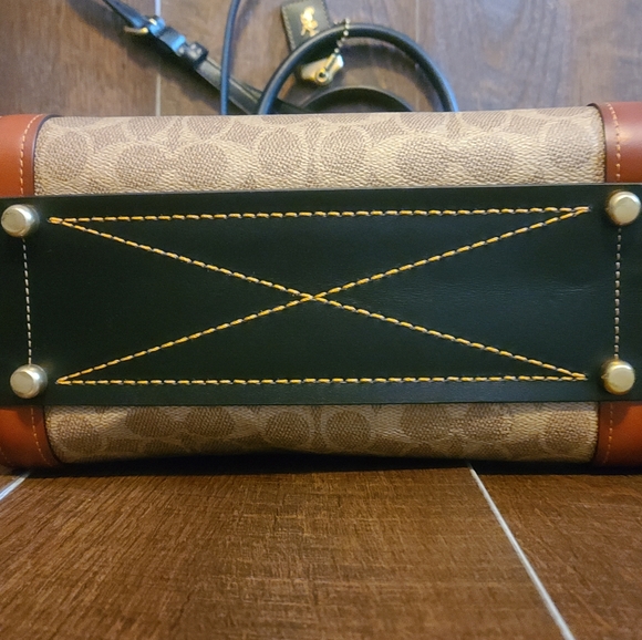 COACH TROUPE - Picture 6 of 10